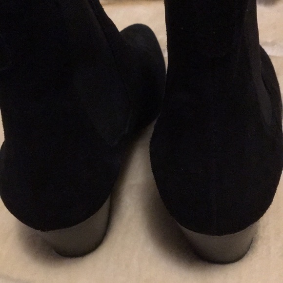 Pointy Suede Boots—Made In Spain🇪🇸 - Picture 2 of 4